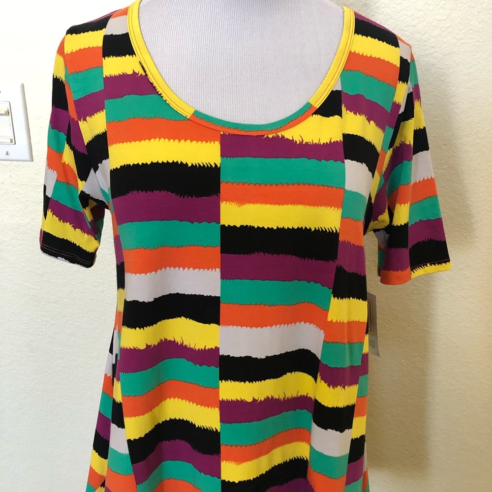 Lularoe Perfect T size small